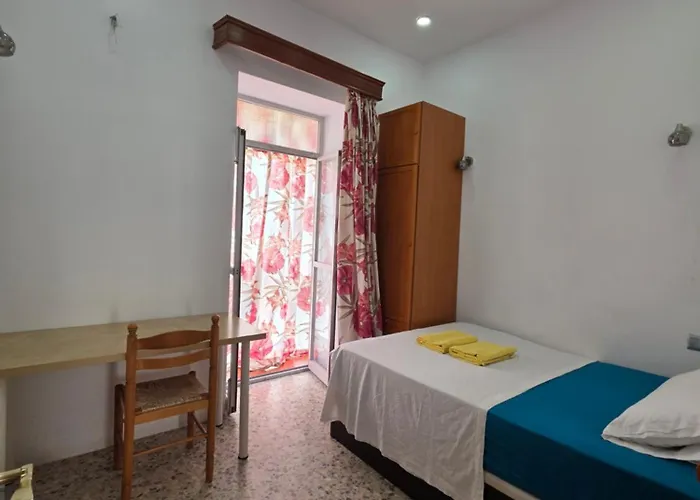 Quarto em Acomodações Particulares Privada Comoda Centro Cerca De Todos Servicios Wifi Málaga