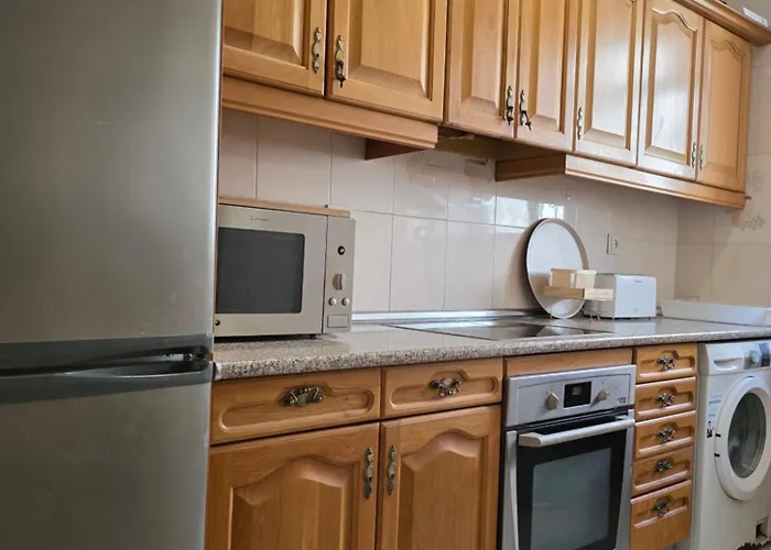 Quarto em Acomodações Particulares Privada Comoda Centro Cerca De Todos Servicios Wifi